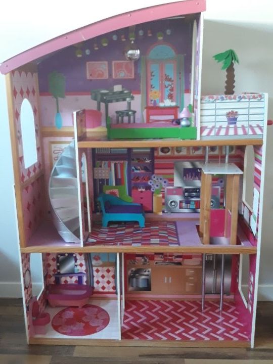 Casita Barbie 1 50 M Ascensor Piscina Luz Promo Hoy 7 000 00 En Mercado Libre Casa De Barbie Casa De Munecas De Carton Casa De Munecas