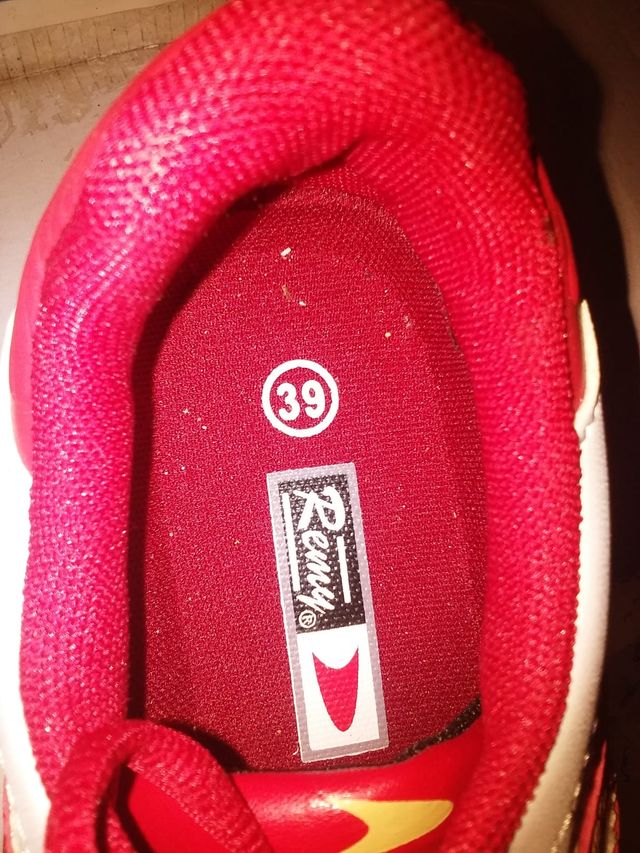 Bambas deportivas unisex Remy de la talla 39