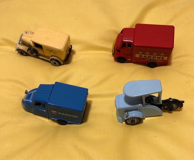 4 coches fuera de serie Danone