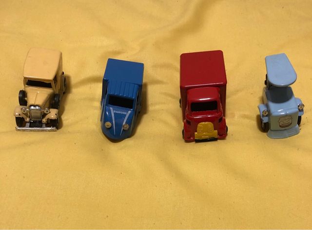 4 coches fuera de serie Danone