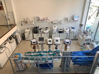 Mobiliario de estetica, peluqueria y medicos