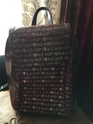Mochila Ale-Hop de segunda mano por 5 EUR en Alicante en WALLAPOP