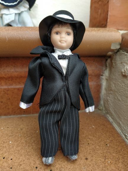 muñequitas de porcelana