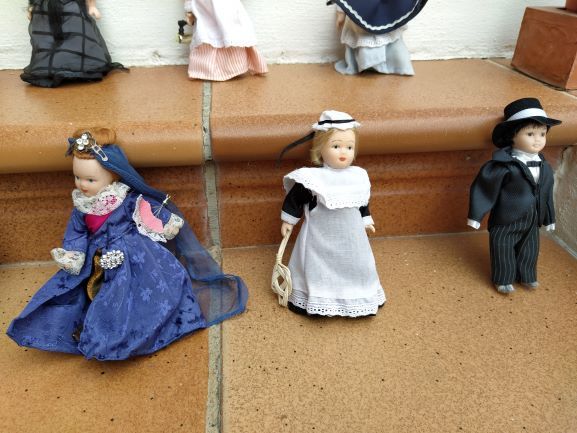 muñequitas de porcelana