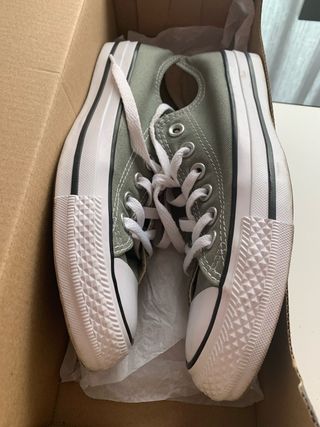 Zapatillas Converse de segunda mano en Alcalá de Henares en Zapatillas Converse de segunda mano en Alcalá de Henares en