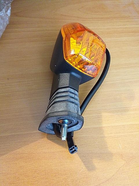 35603-29G30 Intermitente Trasero T/D GSX-R K4/K5