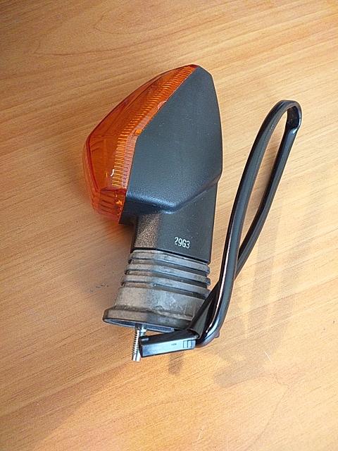 35603-29G30 Intermitente Trasero T/D GSX-R K4/K5