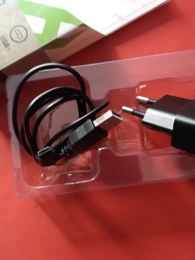 CARGADOR NUEVO SONY  PARA MOVIL