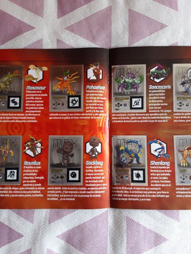 Álbum Invizimals Original PANINI