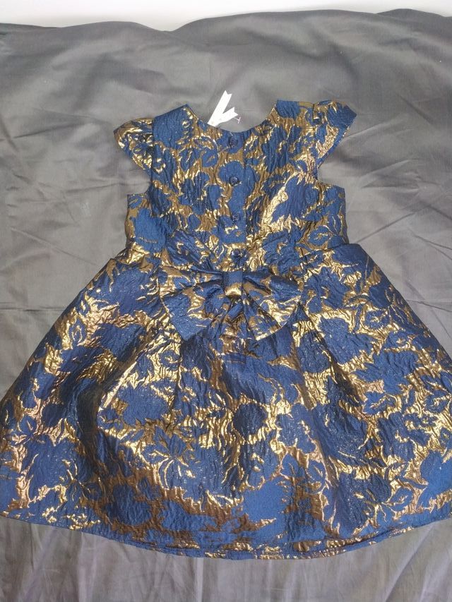 Vestido sin estrenar T.3-4