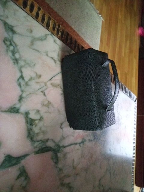 Elegante y coqueto joyero de viaje  Antonio Miró.