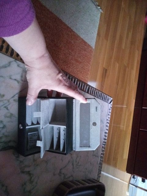 Elegante y coqueto joyero de viaje  Antonio Miró.