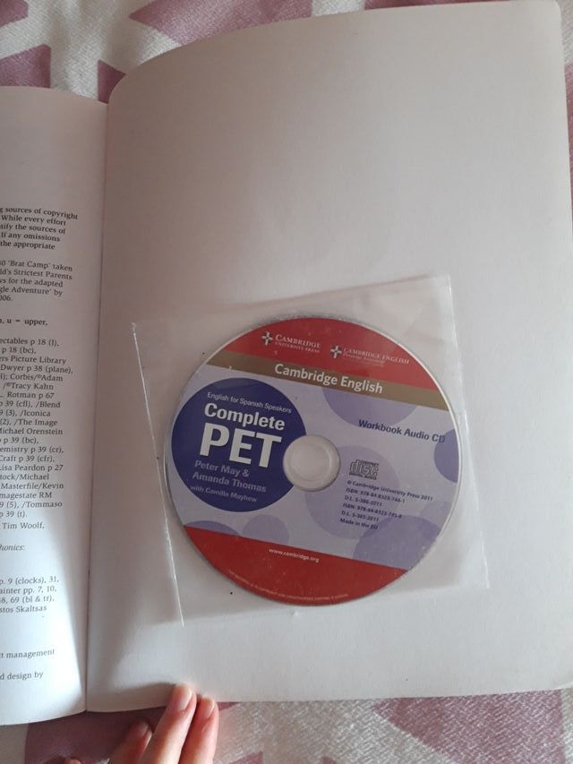 Libros Inglés PET CAMBRIDGE