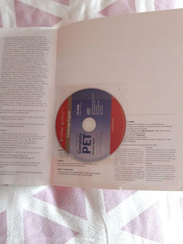 Libros Inglés PET CAMBRIDGE
