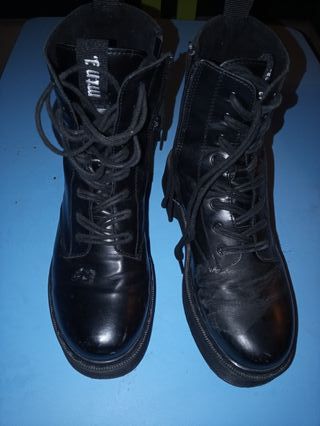 Botas Coolway Abby Negro de segunda mano por 20 EUR en Pamplona en WALLAPOP
