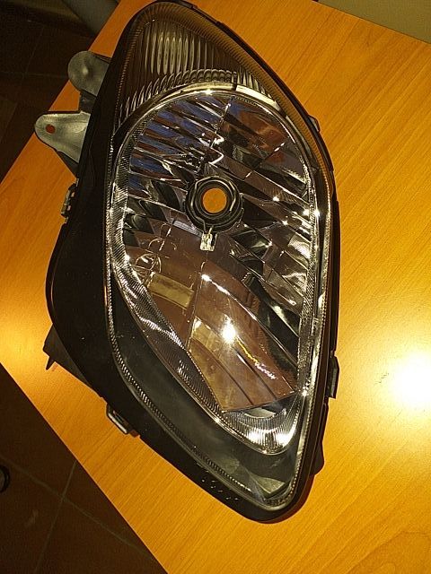 35300-10G31-999 Faro IZQ Burgman 650