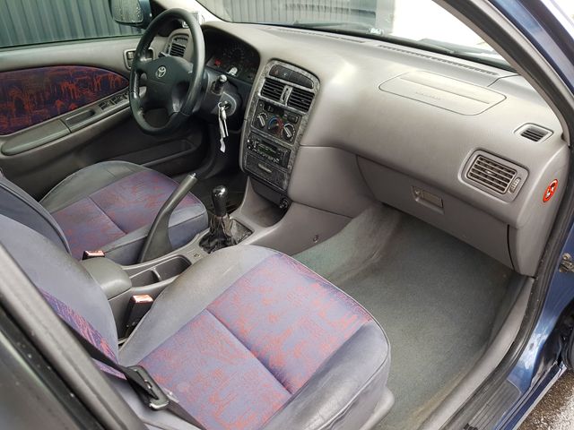 Toyota Avensis 2.0 D-4D Sol