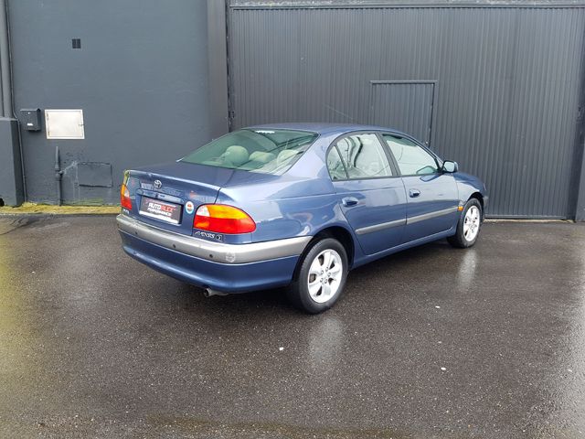 Toyota Avensis 2.0 D-4D Sol