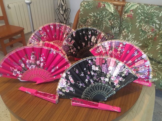  Se venden  los 7 Abanicos nuevos de la foto.