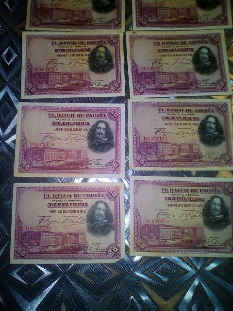 billetes,de 50 pesetas cada uno.