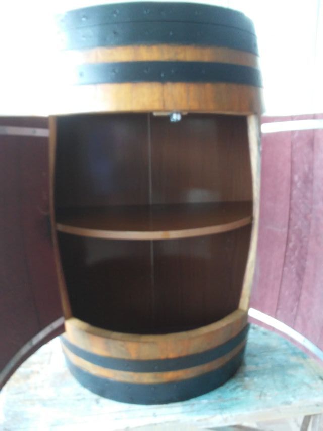 BARRIL, mueble bar de segunda mano por 230 € en Fonteculler en WALLAPOP