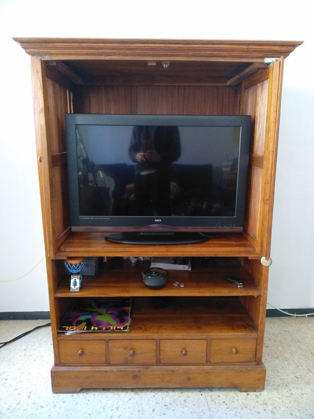 Mueble para Tv de segunda mano por 10 EUR en Barcelona en WALLAPOP