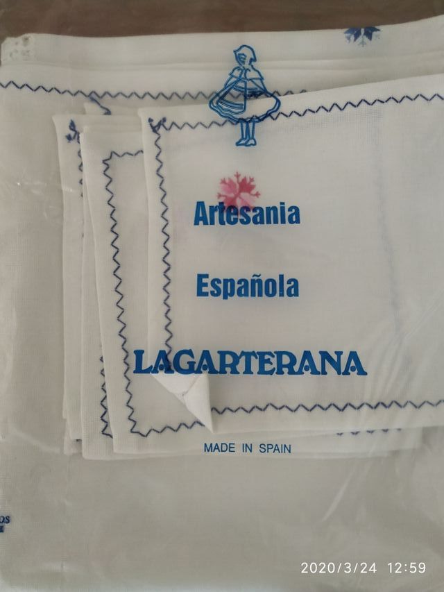 Mantel y servilletas de La Largatera