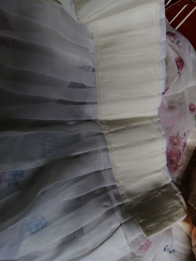 1.. Nuova tenda bianca 1,30 di larghezza x 2,45 di lunghezza