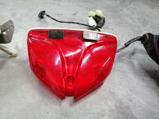 faro trasero gsxr 600 750