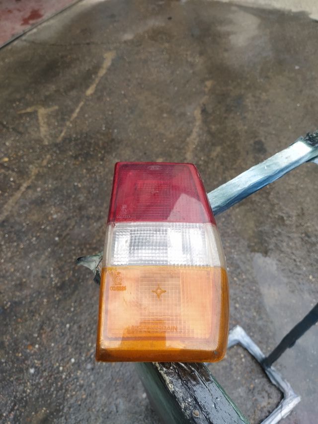 Piloto Ford fiesta L