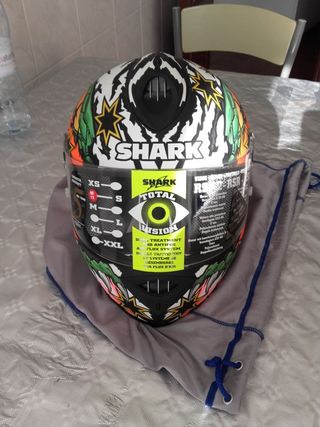Casco shark rsr2r corser talla s de segunda mano por 350 EUR en Pocomaco en  WALLAPOP