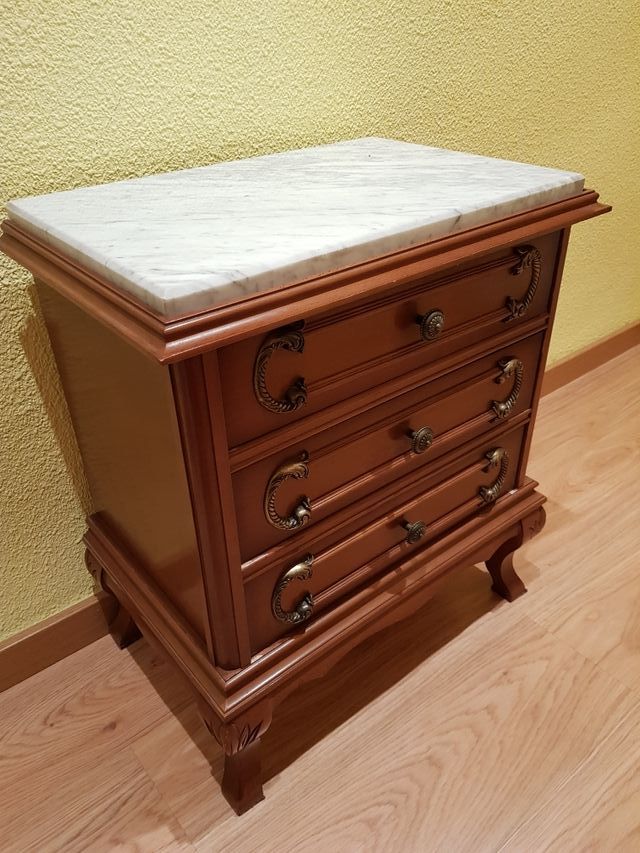 Mesilla de noche ideal para restaurar 