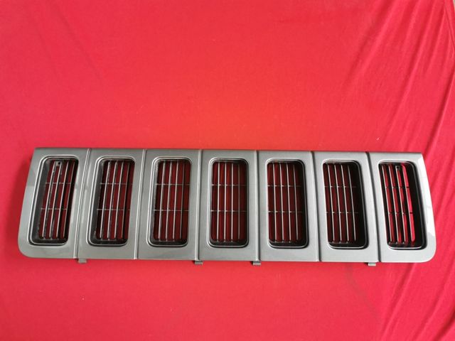 jeep Cherokee (calandra)