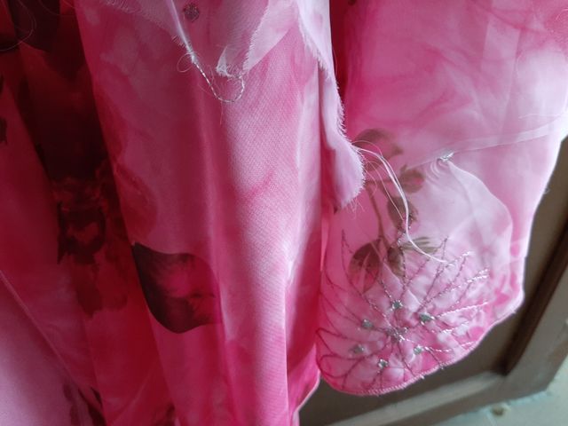 Vestido fucsia y rosa