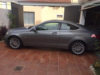Mercedes-Benz Clase E Coupé c124 faldones reparación chapa delantera derecha