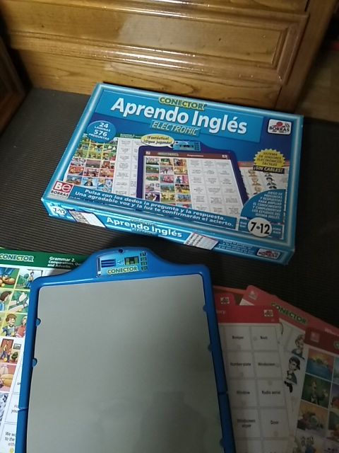 juego electrónico aprendizaje de inglés