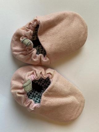 Zapatos bebé talla 6-12 meses de segunda mano por 10 EUR en Sant Cugat del  Vallès en WALLAPOP