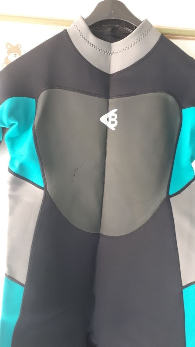 Neopreno Corto  Boomerang