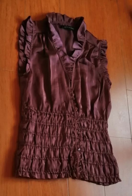 Camisa impecable ZARA.