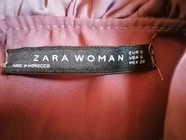 Camisa impecable ZARA.