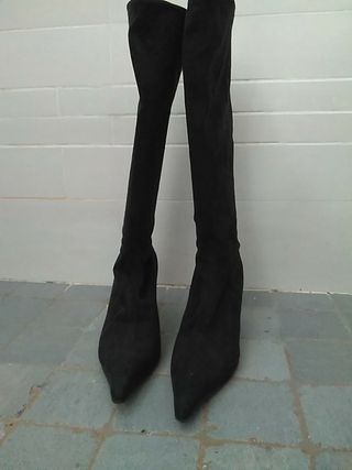 Botas tela, caña elástica de segunda mano por 25 EUR en Sant Pere de Ribes  en WALLAPOP