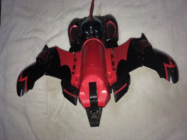 Batmovil de juguete DC COMICS MATTEL