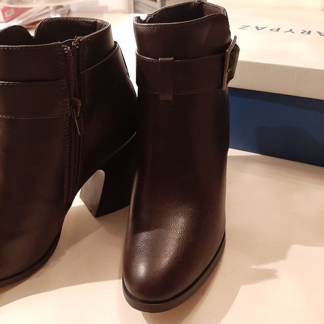Botines piel nuevos