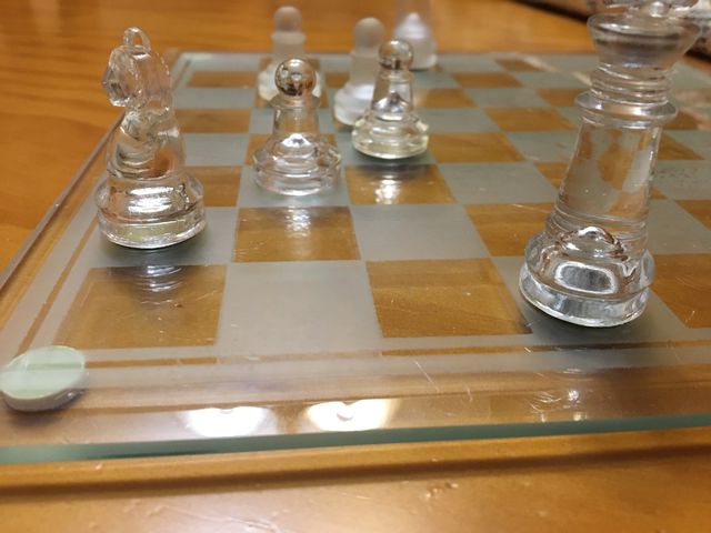 Ajedrez de cristal (25x25cm)