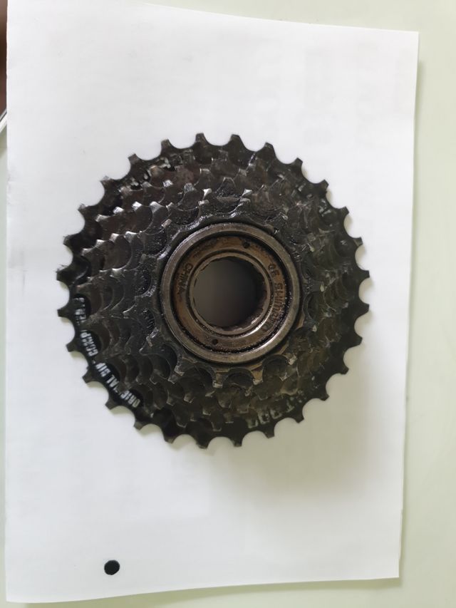 desguace de piezas de bicicleta de paseo