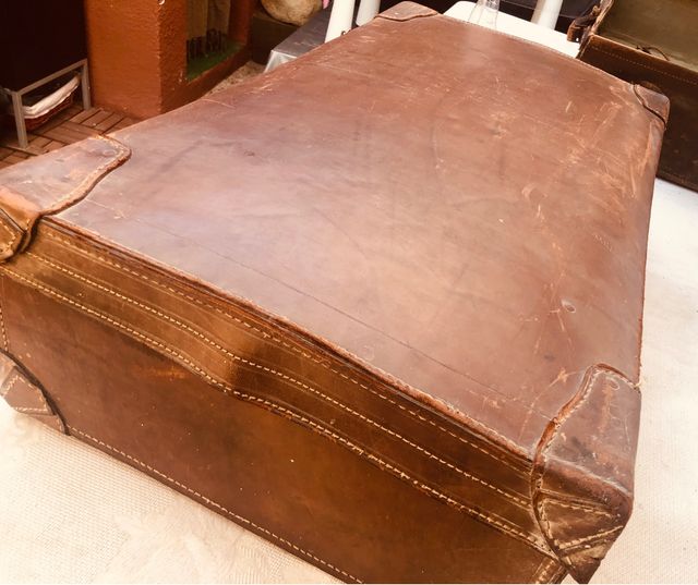 MALETA de PIEL ANTIGUA