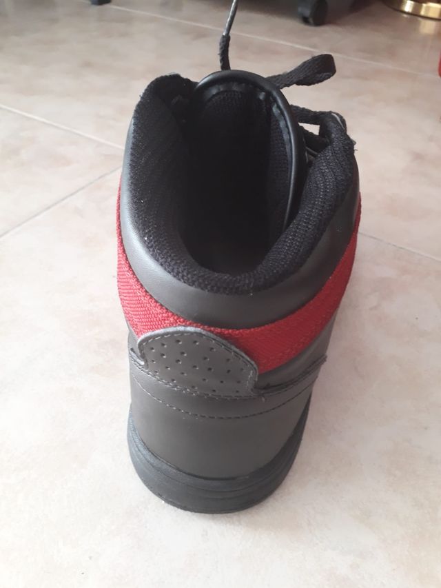 Zapatillas abotinadas chico