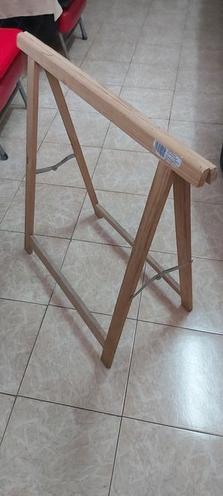 Caballete mesa de segunda mano en WALLAPOP