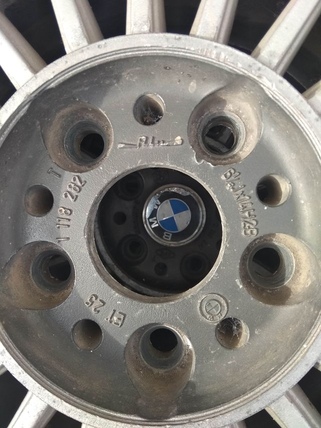 3 Llantas BMW E24 originales 6x14 