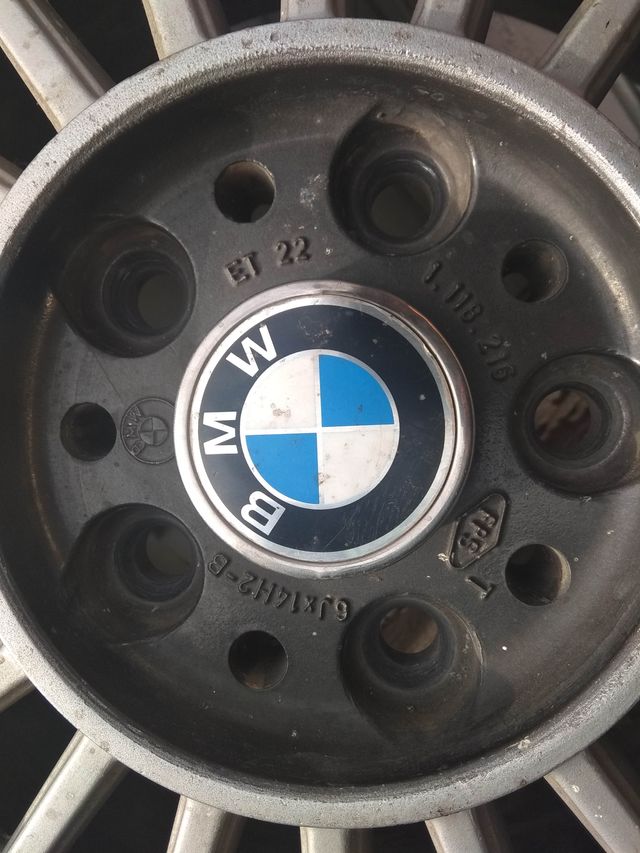 3 Llantas BMW E24 originales 6x14 